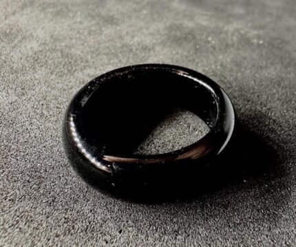 prsten od obsidiana