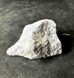 ljubicasti lepidolit